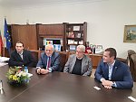 Besprechung bei Bürgermeister Milkov (rechts außen) mit Prof. Plamen Kartaloff