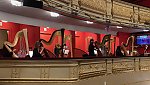 Die sechs Harfen in den Parterre-Logen