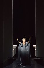 A. Netrebko als Aida