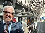 K. Billand in der Ausstellung