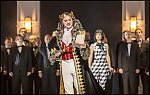 Michal Lehotský als Gustav III. und Marie Fajtová als Oscar