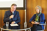 Rainer Fineske mit Nike Wagner
