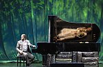 Fasolt mit Freia im Klavier...