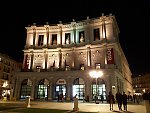 Teatro Real am Abend
