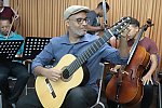 Violinkonzert von Vivaldi mit Prof. Miquéias und der Streichergruppe
